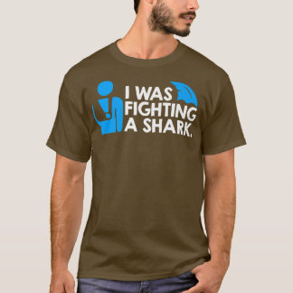 Camiseta Luchaba contra un tiburón