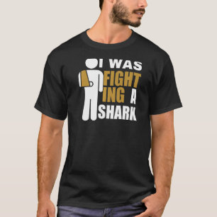Camiseta Luchaba Contra Una Fractura De Brazo Roto De Tibur