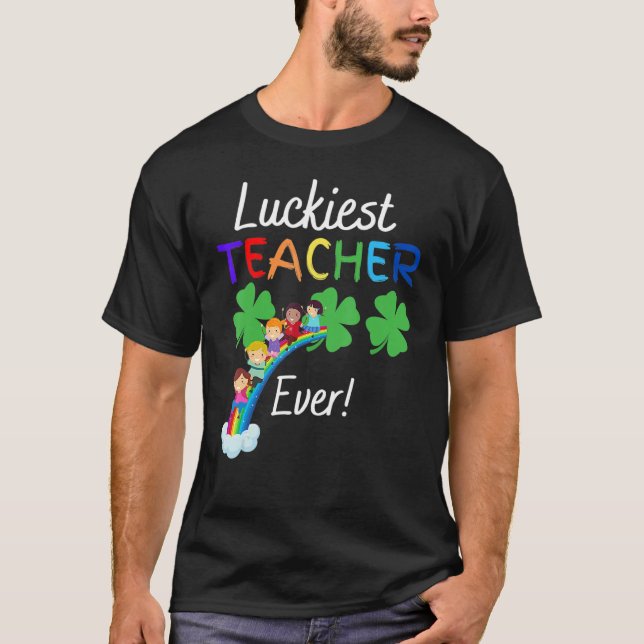 Camiseta Luckiest Teacher Ever Child Riding Rainbow St Patr (Anverso)