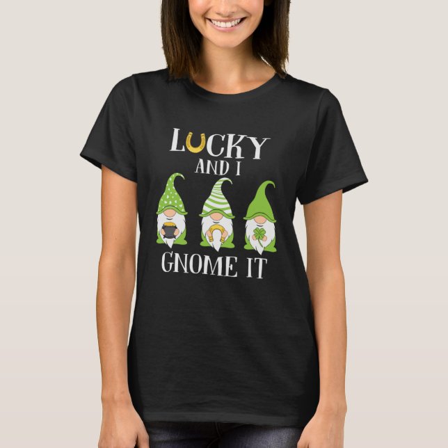 Camiseta Lucky and I Gnome It Three Lucky Gnomes St Patrick (Anverso)