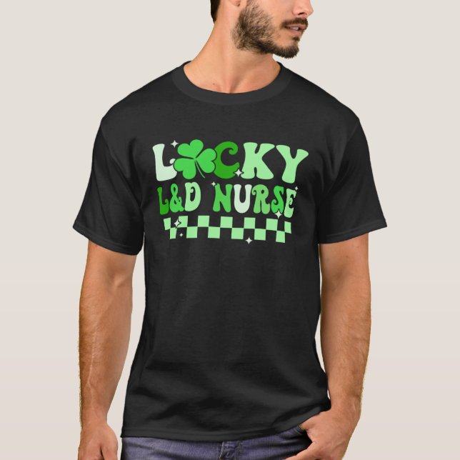 Camiseta Lucky Labor & Delivery Nurse Groovy Retro St Patri (Anverso)