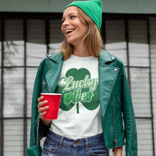 Camiseta Lucky Shamrock Vibes