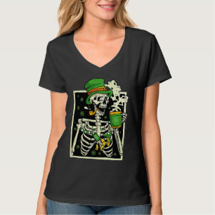 Camiseta Lucky Skeleton Leprechaun Bebiendo Café St Patri