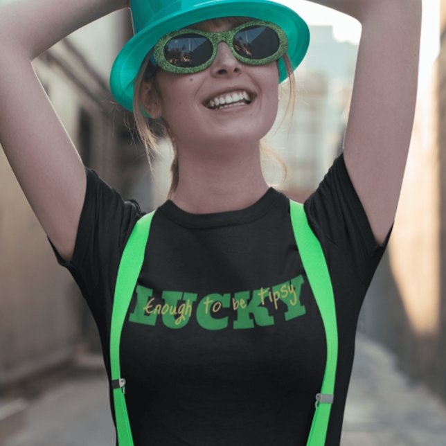 Camiseta Lucky Tipsy Tee (Subido por el creador)