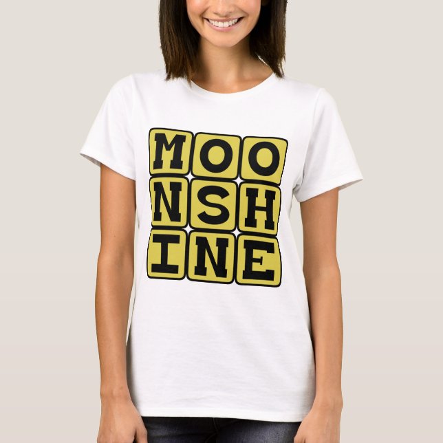 Camiseta Luna, licor fuerte (Anverso)