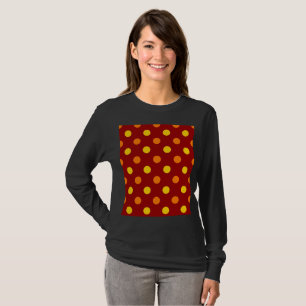 Camiseta Lunares naranjas y amarillos sobre rojo