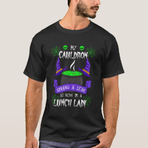 Camiseta Lunch Lady Cauldron Witch Cafeteria Worker All Hal