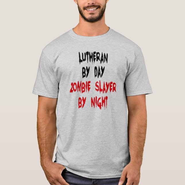 Camiseta Lutheran Zombie Slayer (Anverso)