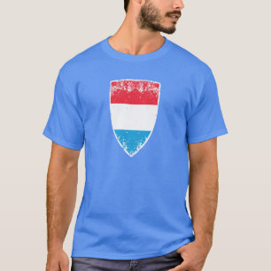 Camiseta Luxemburgo señala por medio de una bandera