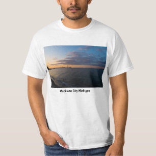 Camiseta Mackinaw City Dusk