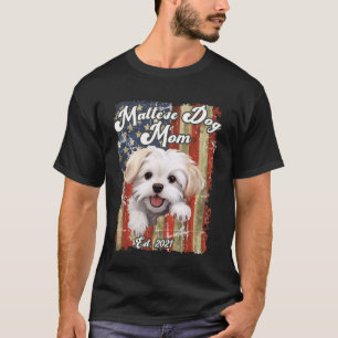 Camiseta Madre de perro maltés lindo bandera de EE. UU. Est