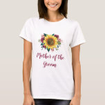 Camiseta Madre del Rosa de Groom Floral Sunflower Borgoña<br><div class="desc">Esta camiseta de la Madre del Groom presenta un diseño floral de acuarela con un girasol y rosas de Borgoña. Personalízalo con tu propio texto. Hay productos que coinciden. Visite nuestra tienda o vea nuestras páginas de colección para ver el rango completo.</div>