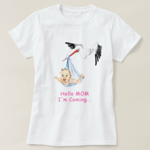 Camiseta madre divertida con cigüeña llevando bebé
