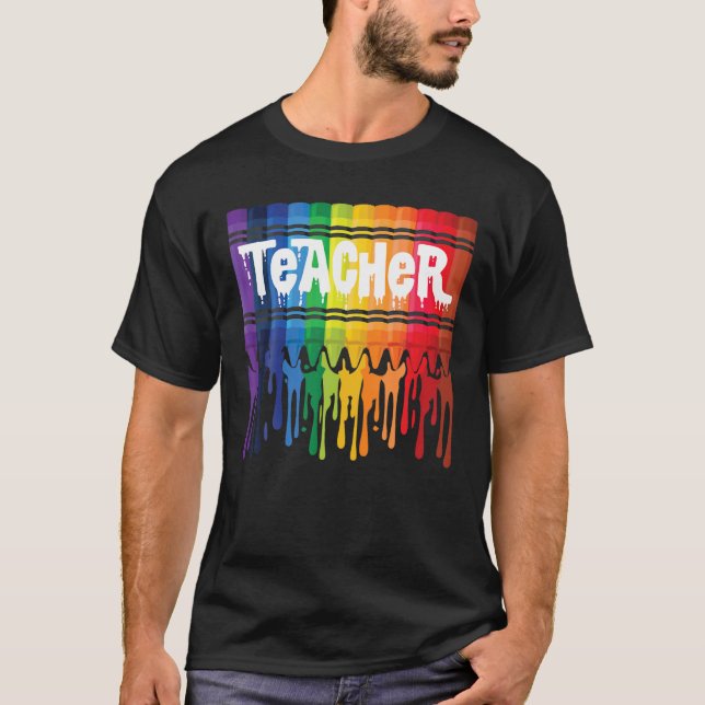 Camiseta Maestra, Consigue Que Crayon Rainbow Teacher (Anverso)