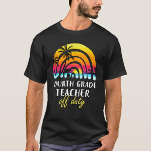 Camiseta Maestra de 4º Grado en Playa de Duty Sunset Rainbo