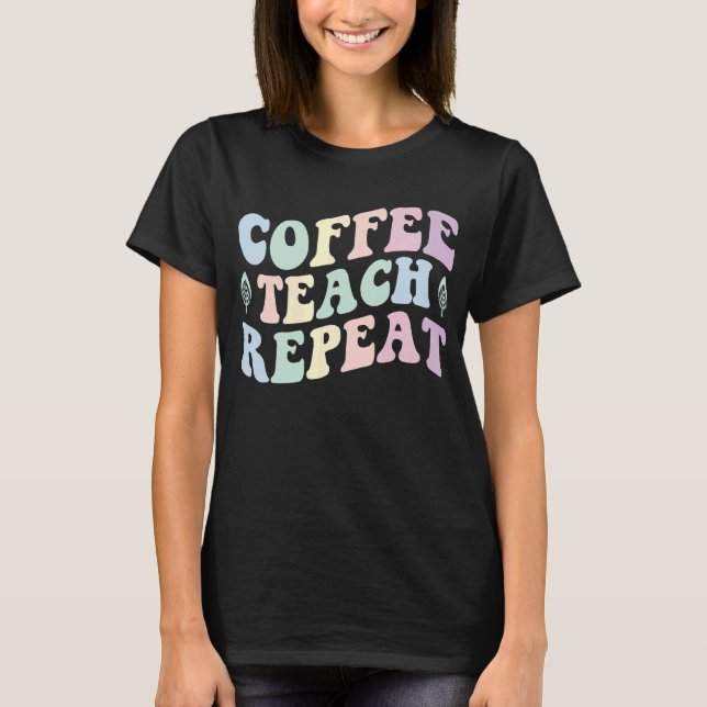 Camiseta Maestra De Café Repea Retro Groovy (Anverso)