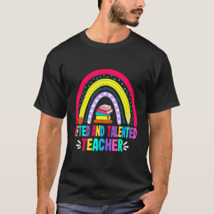 Camiseta Maestra De Educación Enseñada Y Talentosa