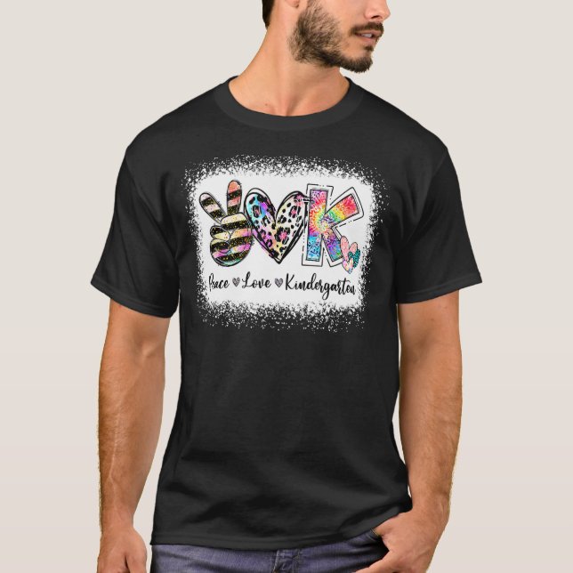 Camiseta Maestra de Grado Paz Amor Kindergarten Equipo Kind (Anverso)