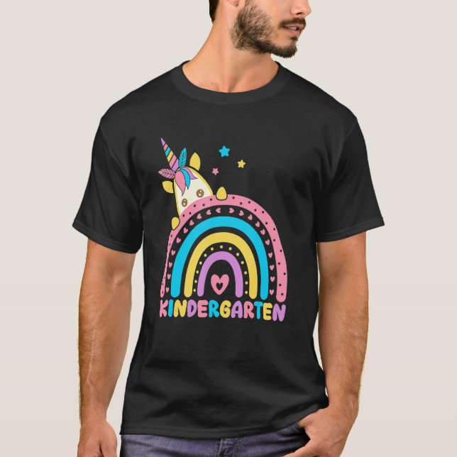 Camiseta Maestra De Jardín De Niños Rainbow Unicorn Primer  (Anverso)