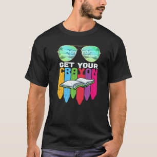Camiseta Maestra de Kinder Crew Kindergarten ¡Toma Tu Crayó