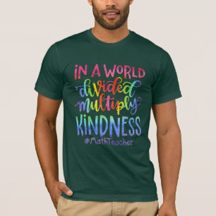 Camiseta Maestra Matemática En Un Mundo Dividido Y Multipl