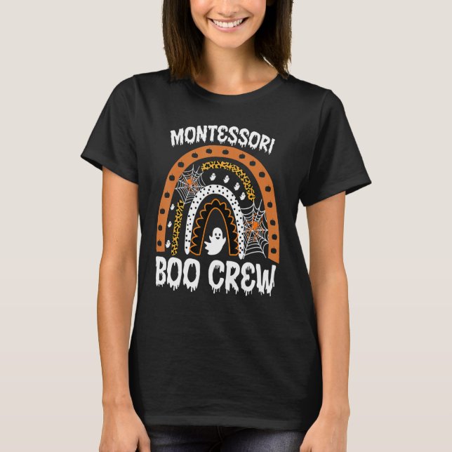 Camiseta Maestra Montessori Halloween Boo Leopardo Arcoiris (Anverso)