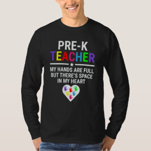 Camiseta Maestra Pre K Mis Manos Están Llenas Taza Monada D