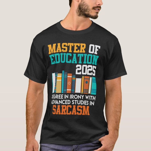 Camiseta MAESTRO DE EDUCACIÓN 2025 EXPERTO EN SARCASMO Dive (Anverso)