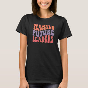 Camiseta Maestros de futuros líderes de Retro Groovy 1