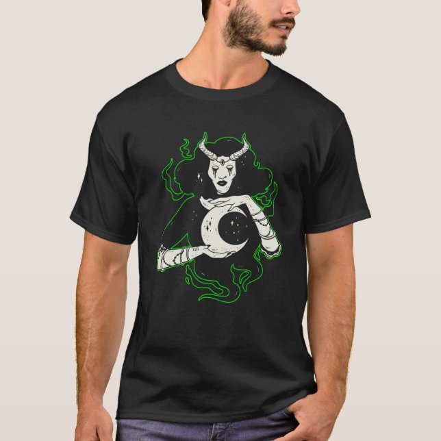Camiseta Magia Bruja Devilish Horns Crescent Moon (Anverso)