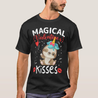 Camiseta Magical Valentines Kissed Sloth with Unicorn Hat