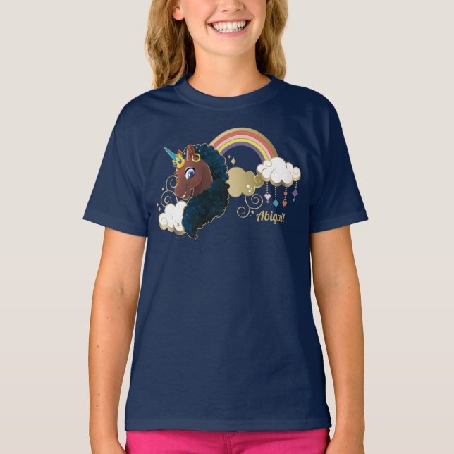 Camiseta Magico diseño de arcoiris y nubes de Unicornio (Anverso)