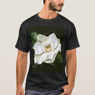 Camiseta Magnolia blanca cierra fondo verde