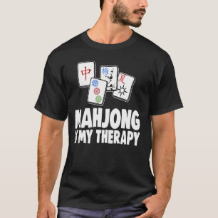 Camiseta Mahjong es mi terapeuta amante de los juegos de mu