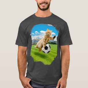 Camiseta Maine Coon Cat Jugando Fútbol
