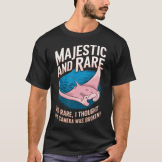 Camiseta Majestic And Rare So Rare I Thought My Camera Was 