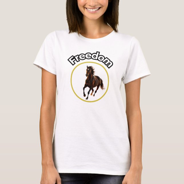Camiseta **Majestic Arabian Horse in the Golden Desert** (Anverso)