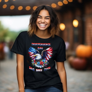 Camiseta Majestic Eagle Florece Día de la Independencia