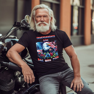 Camiseta Majestic Eagle Flying Independence Day