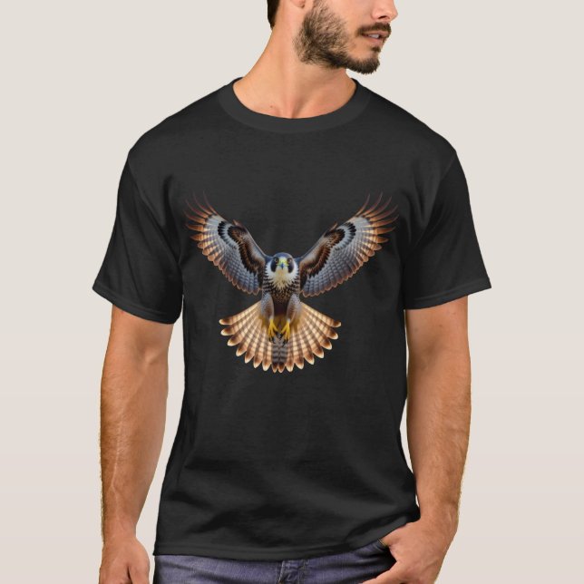Camiseta **“Majestic Flying Falcon – Realistic Full-Body Bi (Anverso)