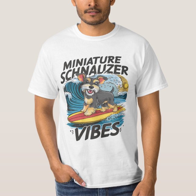 Camiseta Majestuoso Ministero Schnauzer Surfando Una Ola (Anverso)