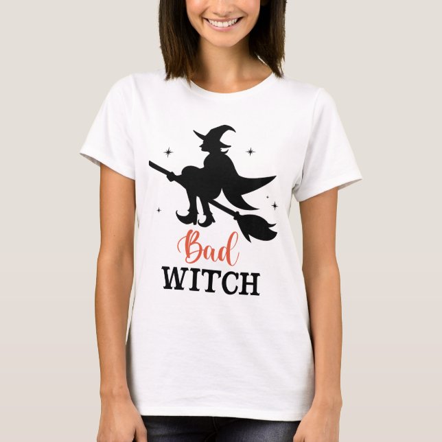 Camiseta Mala Bruja Halloween Espeluznante Escoba Volando (Anverso)