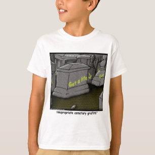 Camiseta Mala Grafiti Divertido en el Cementerio