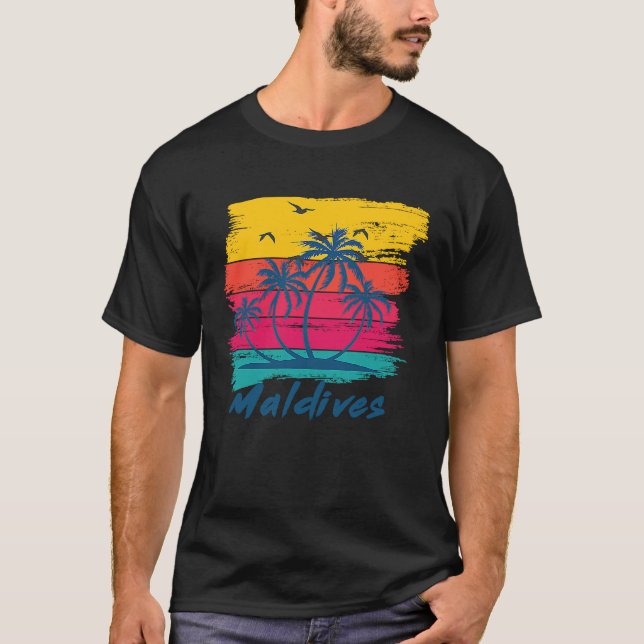 Camiseta Maldives  summer beach holiday destination (Anverso)