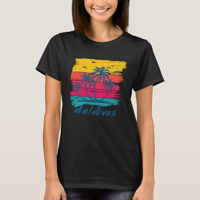 Camiseta Maldives  summer beach holiday destination (Anverso)