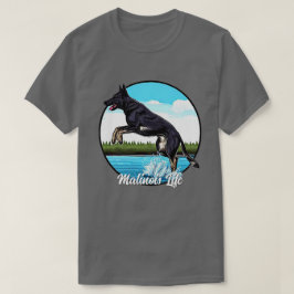 Camiseta Malinois negro en el agua