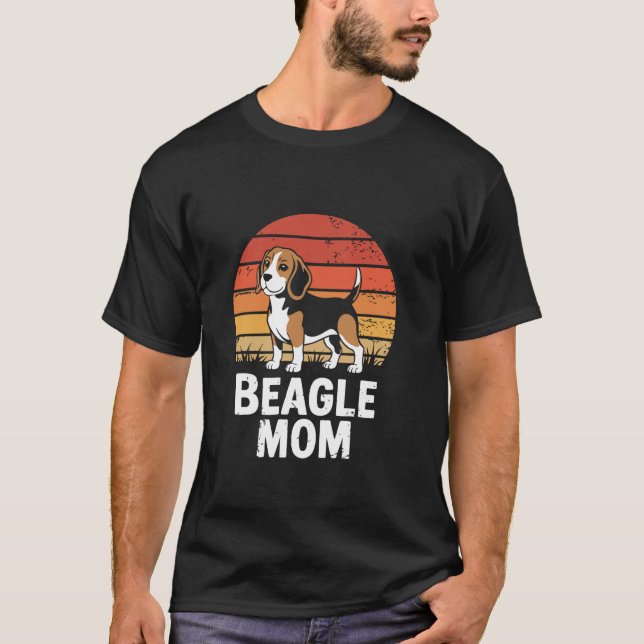 Camiseta Mamá Beagle Atardecer Retro (Anverso)