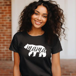 Camiseta Mama Bear<br><div class="desc">Prendas de vestir personalizado con la imagen moderna de Mama Bear. Visite nuestra tienda para conocer el diseño de Baby Bear. Haga clic en Personalizar para personalizar el diseño con su propio texto e imágenes. Elija entre una amplia gama de estilos y colores de camisa.</div>