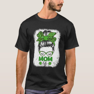 Camiseta Mamá Clover Messy Bun Leopard Funny St Patrick's D