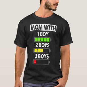 Camiseta Mamá Con Tres Chicos Con Batería Vacía - Mamá Con